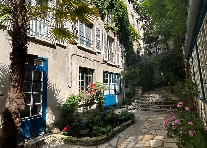 De Charme Donnant Sur Jardin Arbore Dans Le Calme Absolu Apartament